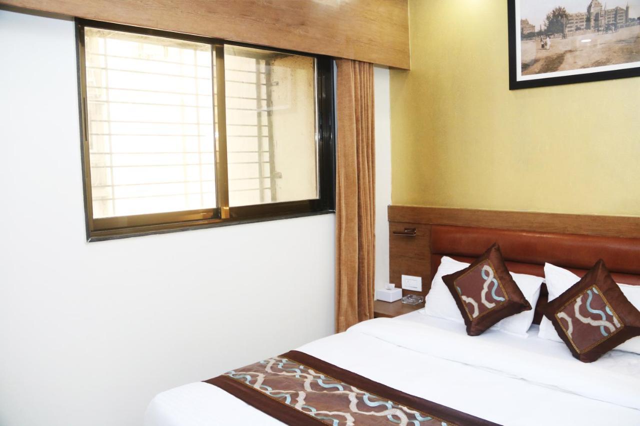 Hotel Crystal Luxury Inn- Bandra مومباي المظهر الخارجي الصورة